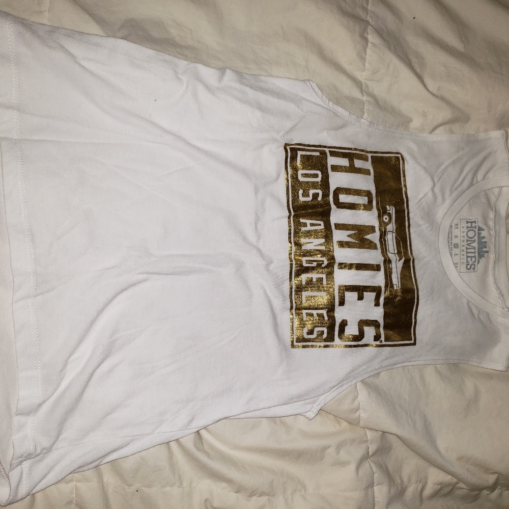 Muscle tee.      NWOT